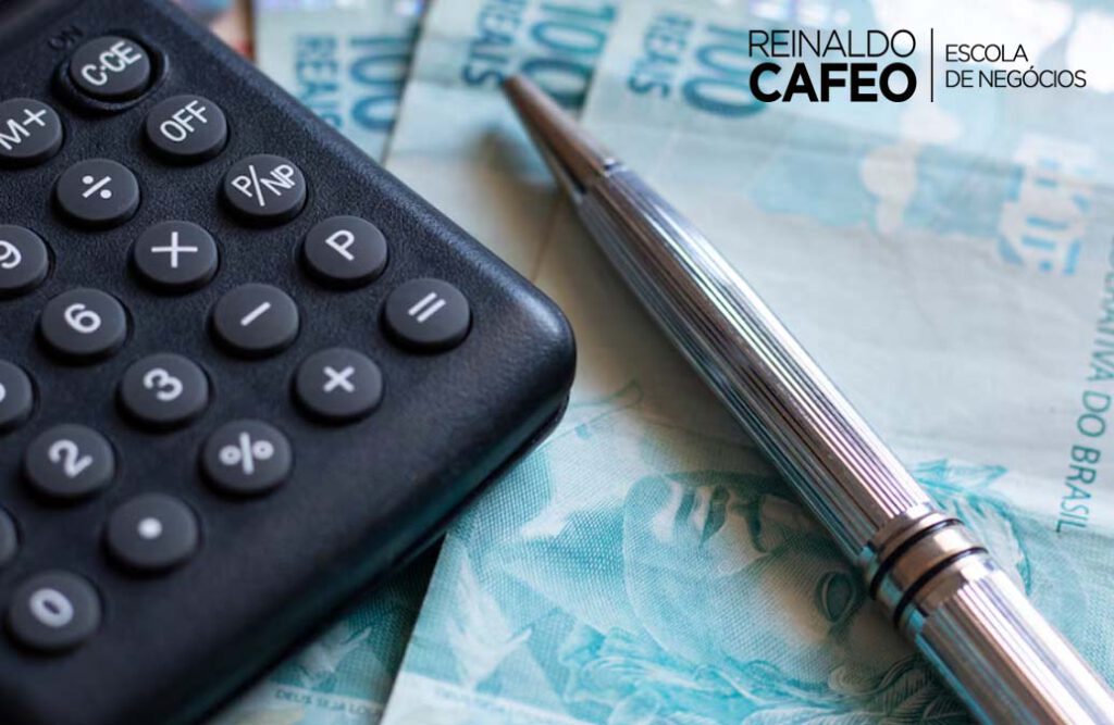 O economista Reinaldo Cafeo alerta sobre o desafio do governo em controlar as contas públicas