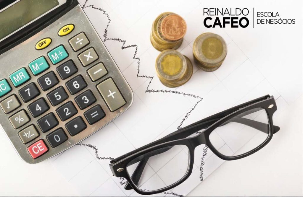 Quanto cairá a taxa básica de juros? Artigo do economista Reinaldo Cafeo